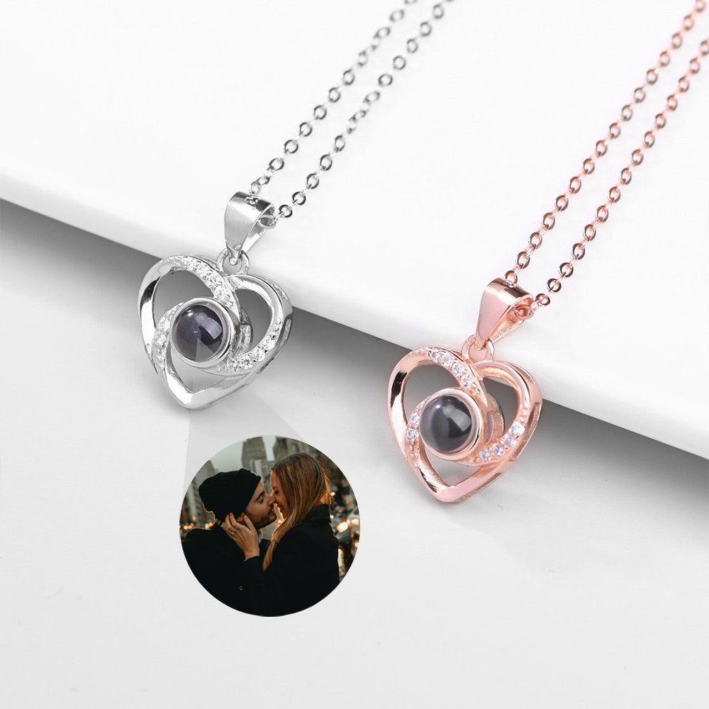 Text around Photo/Photo Necklace with Love Heart Projection Necklace, 100 Languages I Love You Projection Necklace for Valentine's Day Gift/Memorial Photo Necklace