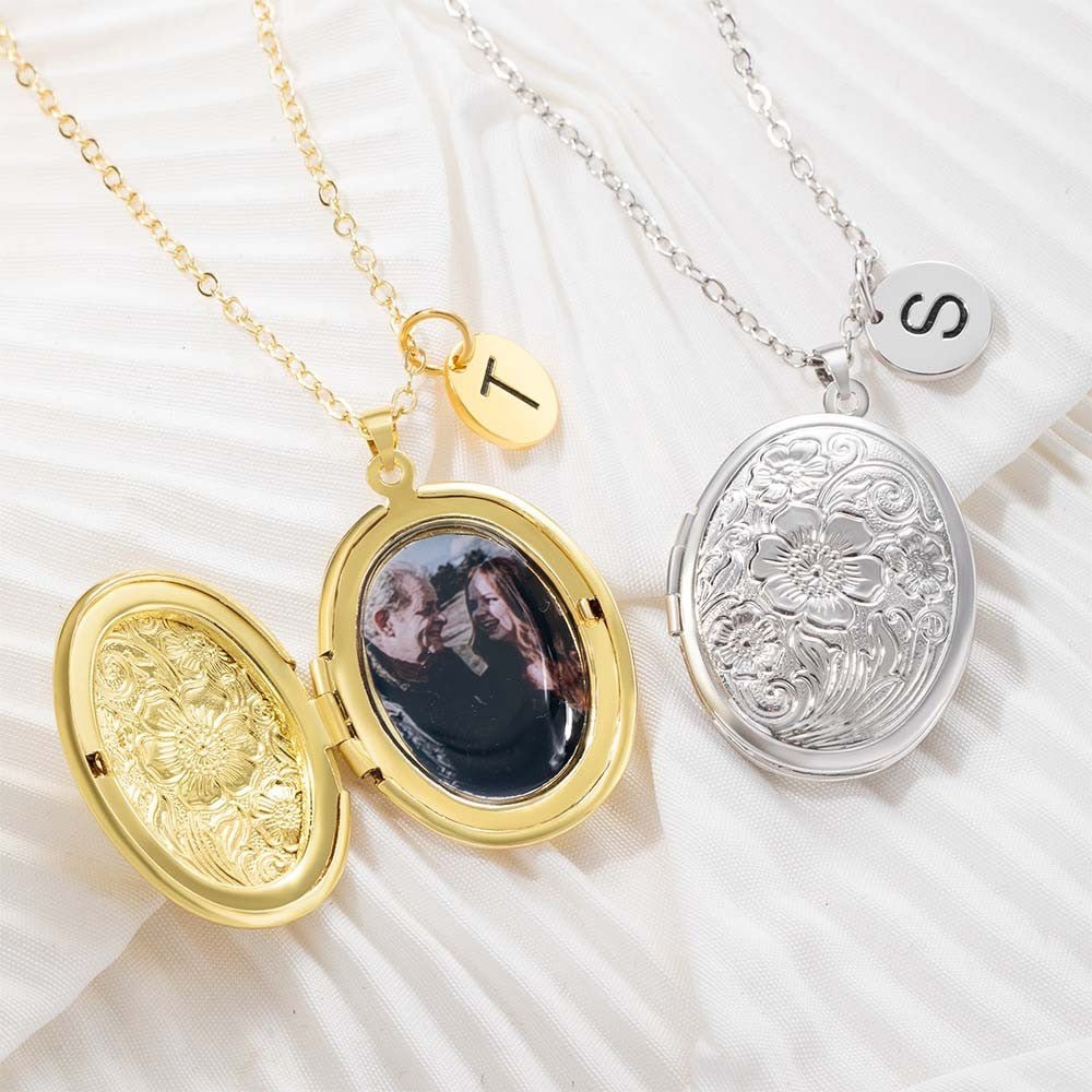 Flower Locket Necklace, Keepsake Photo Frame Charm, Custom Initial Locket Necklace with Photo, Gift for Mom/Grandma/Women